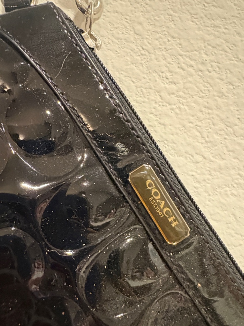 Coach Black Patent Leather Wristlet with Signature Emboss - Picture 2 of 4